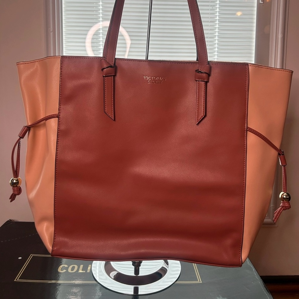 VICTORIA SECRET Faux Leather Two-Tone Tote Bag, NWOT, Never Used, Pink/Red/Mauve